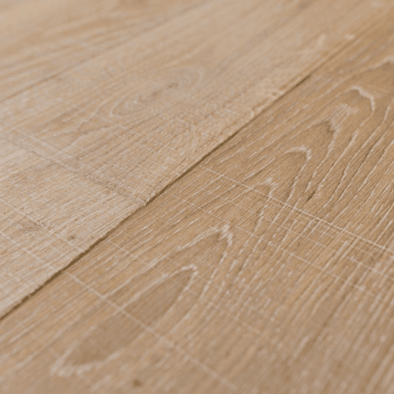 Parchet multi stratificat din stejar și mesteacăn pentru dormitor, birou, baie, bucătărie, cu 9 straturi din mesteacăn acum în showroom Baia Mare.