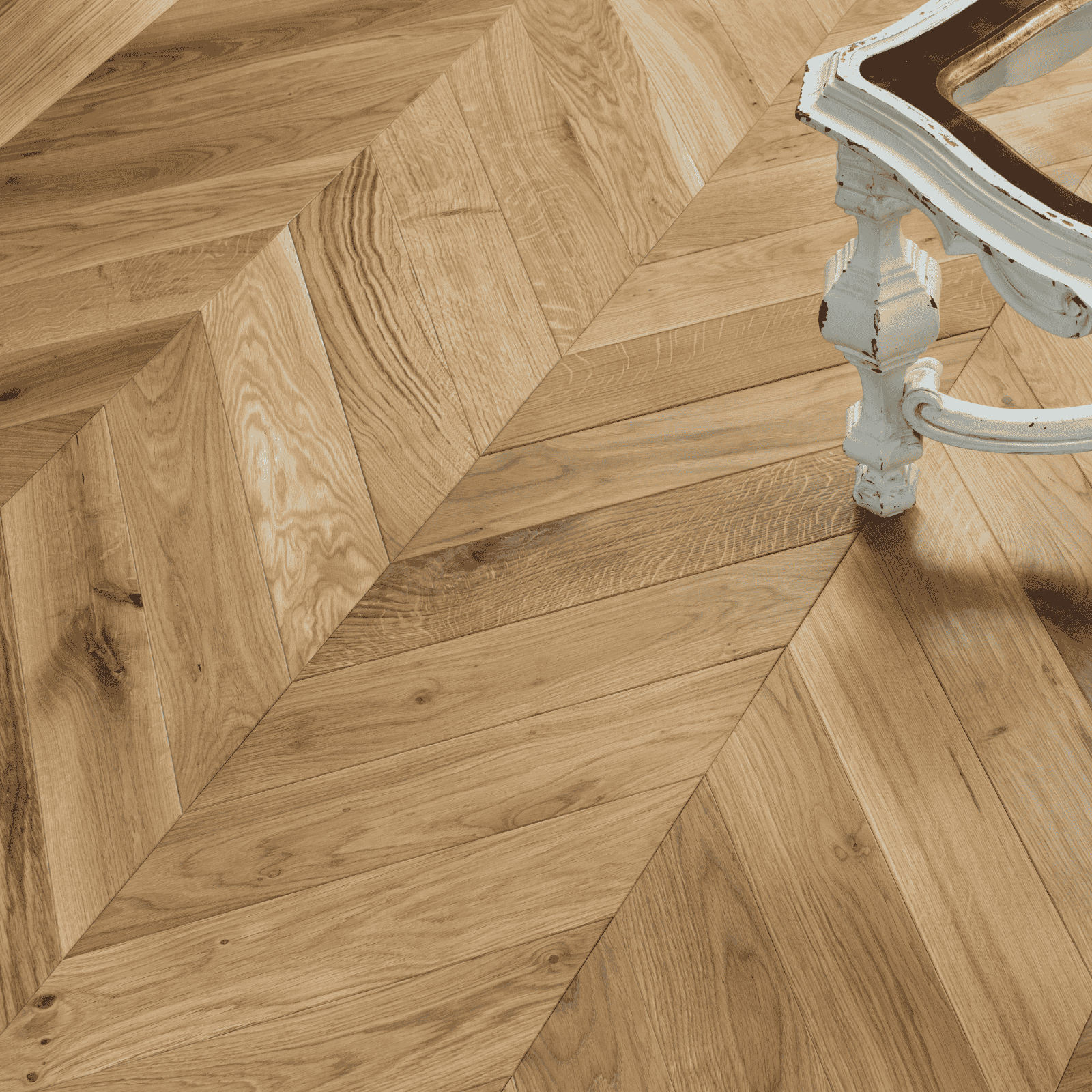 Parchet stratificat din stejar stil rustic, ideal pentru living, buătărie, eleganță acum în magazin de parchet Lilhome.
