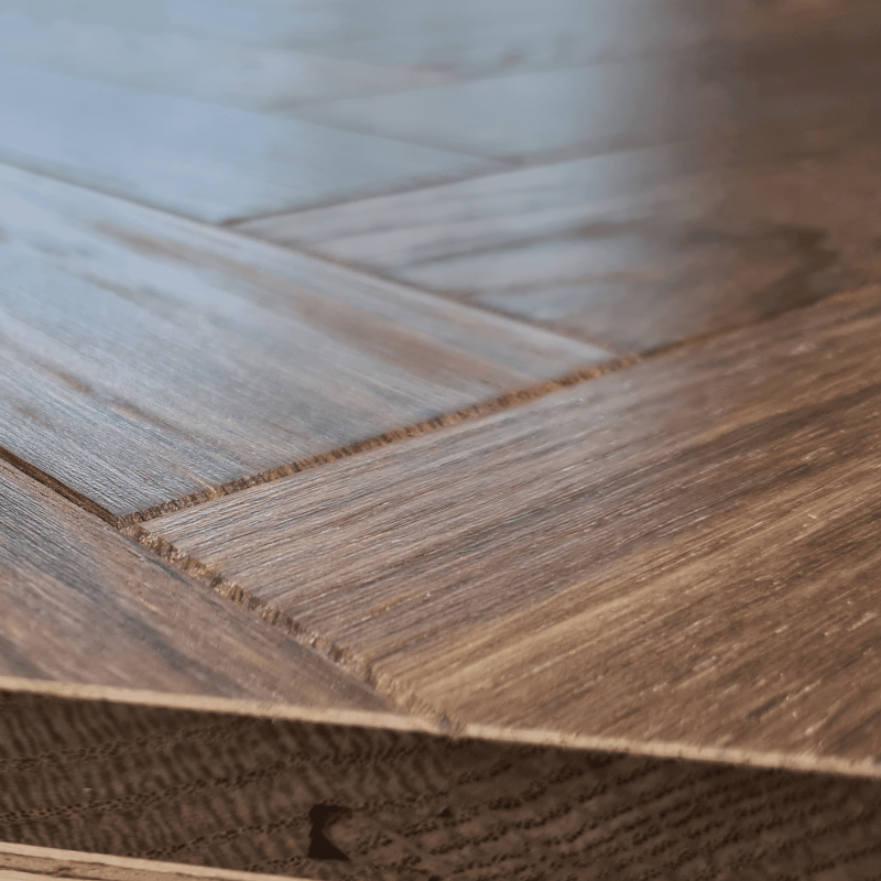 Secțiune de parchet masiv stejar afumat – grosime 16 sau 22 mm