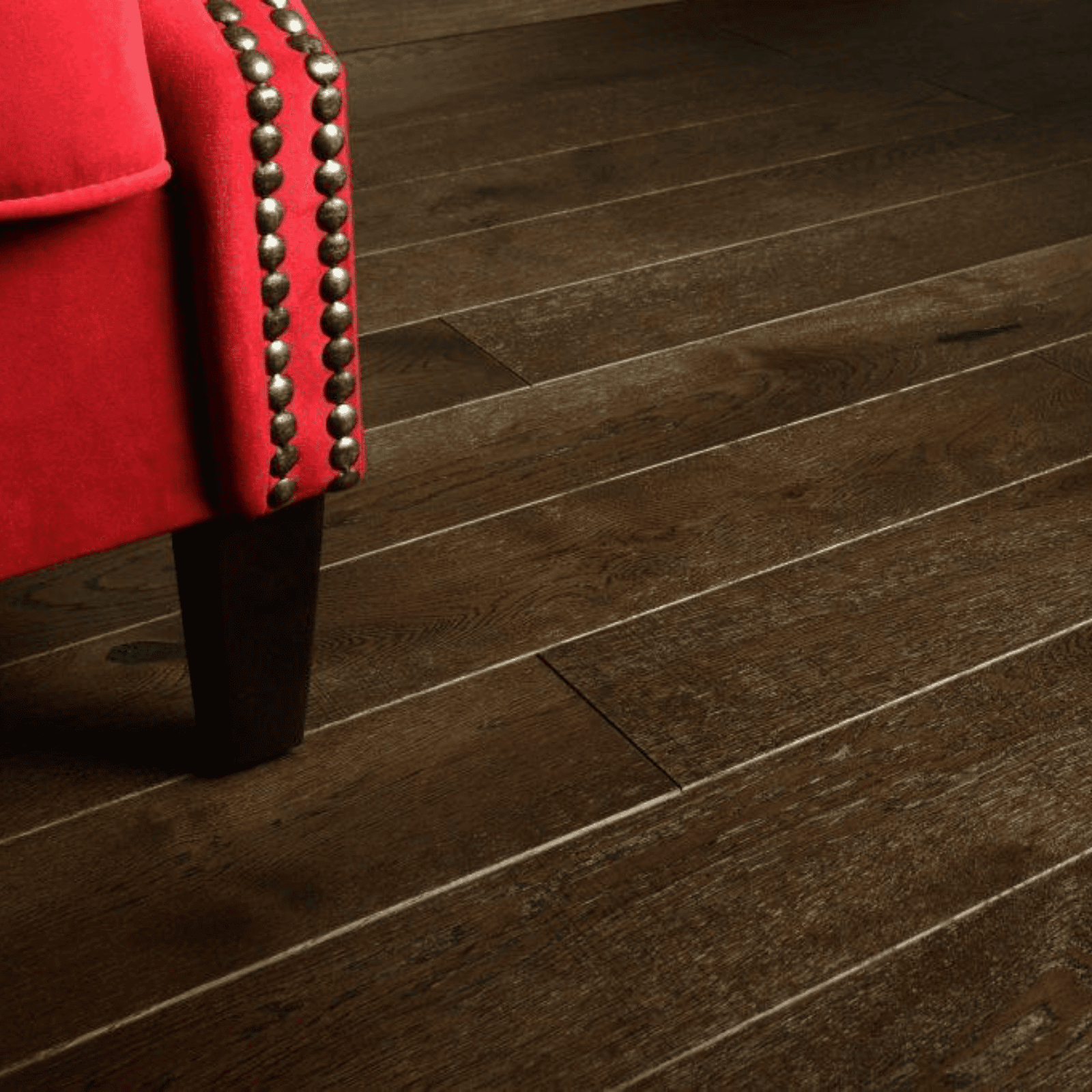 Parchet stratificat pentru incalzire in pardoseala culoarea maro, pentru living stil clasic sau modern